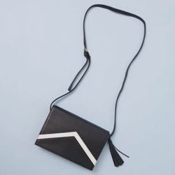 New Black & White Crossbody Purse