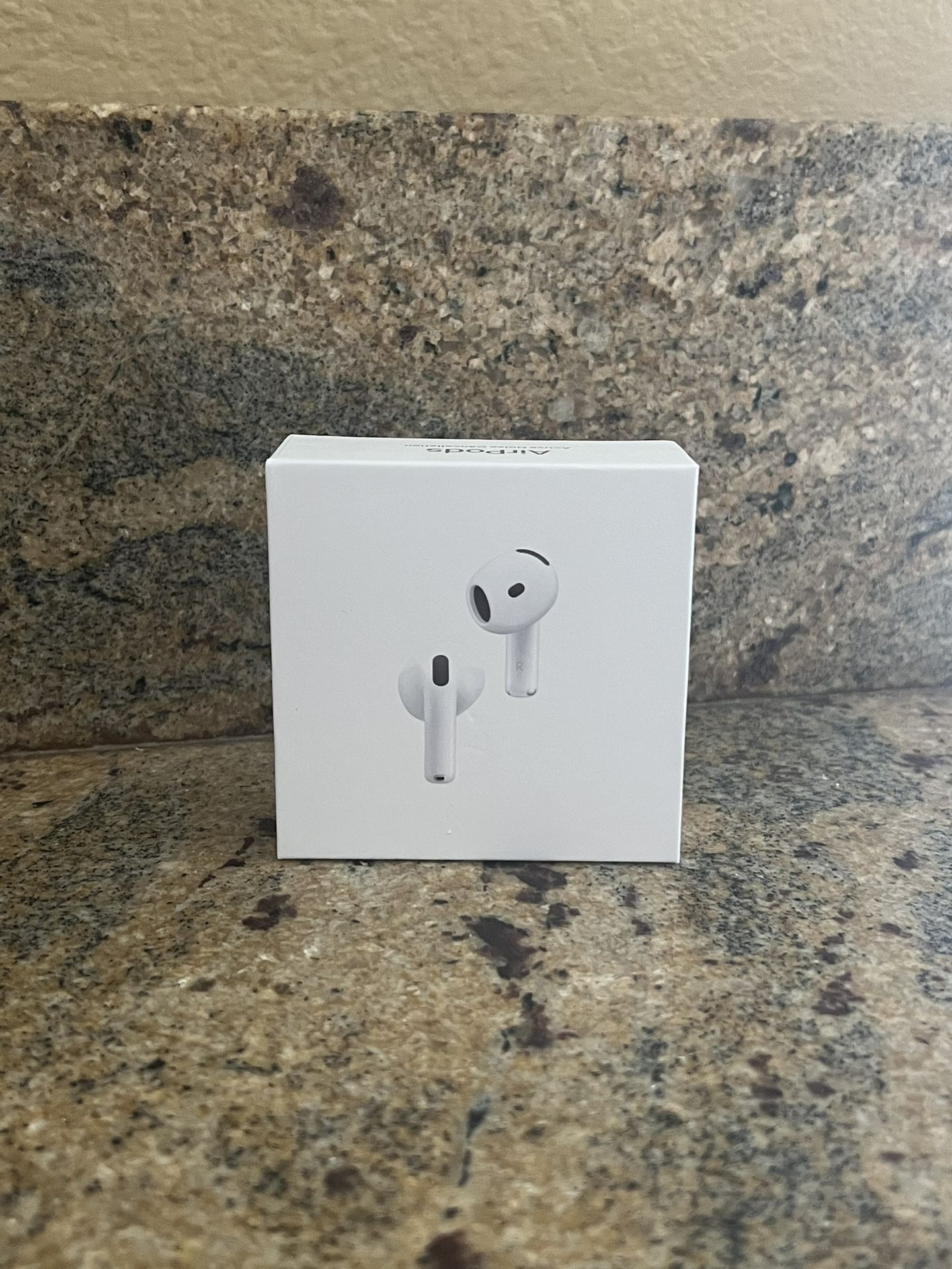 AirPods 4