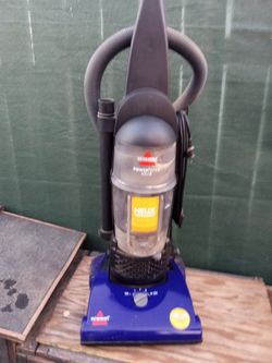 BISSELL Vacuum Cleaner 