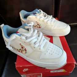 Nike 5Y Court Borough Low 2 BG 'White Cherry' sneaker