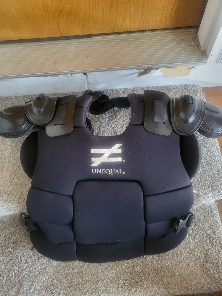 Unequal Kevlar Umpire Chest Protector