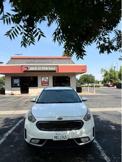 2017 KIA Niro