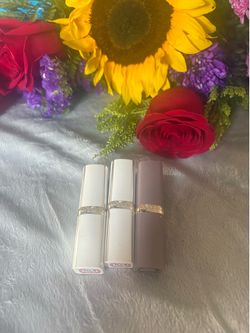 Lipstick loreal labial