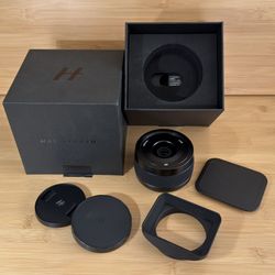 Hasselblad XCD 45mm F/4 P Lens + Extra Metal Hood