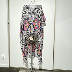 Boohoo Bohemian  Overblouse, Size M
