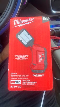 Milwaukee M12 Rover Flood Light 2350-20