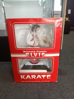 Elvis Karate 