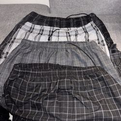 4xL Triveni Plaid Shorts 