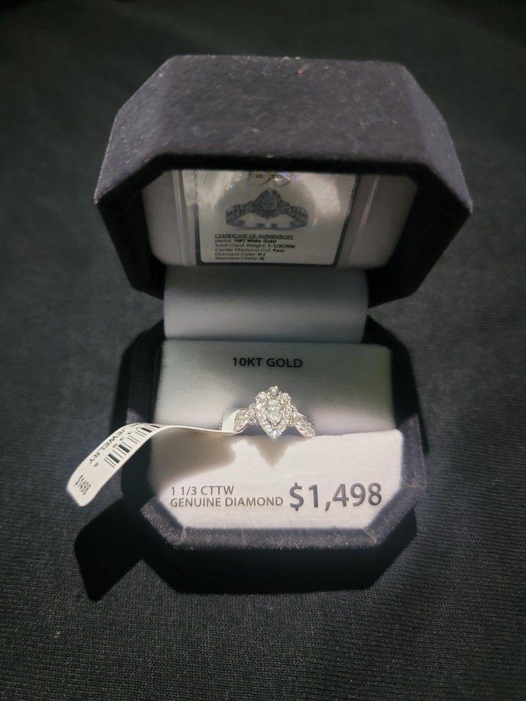 Pear Shape Genuine Diamond Ring 10k Gold Size 7