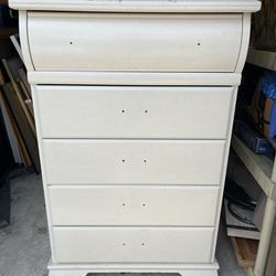Wood Tall Dresser 28x17x45