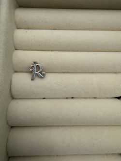 James Avery R Initial