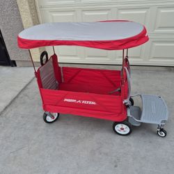 RADIO FLYER//Tailgater Wagon With Canopy// Tailgate Wagon With Cooler Caddy  In Very Good Condition 