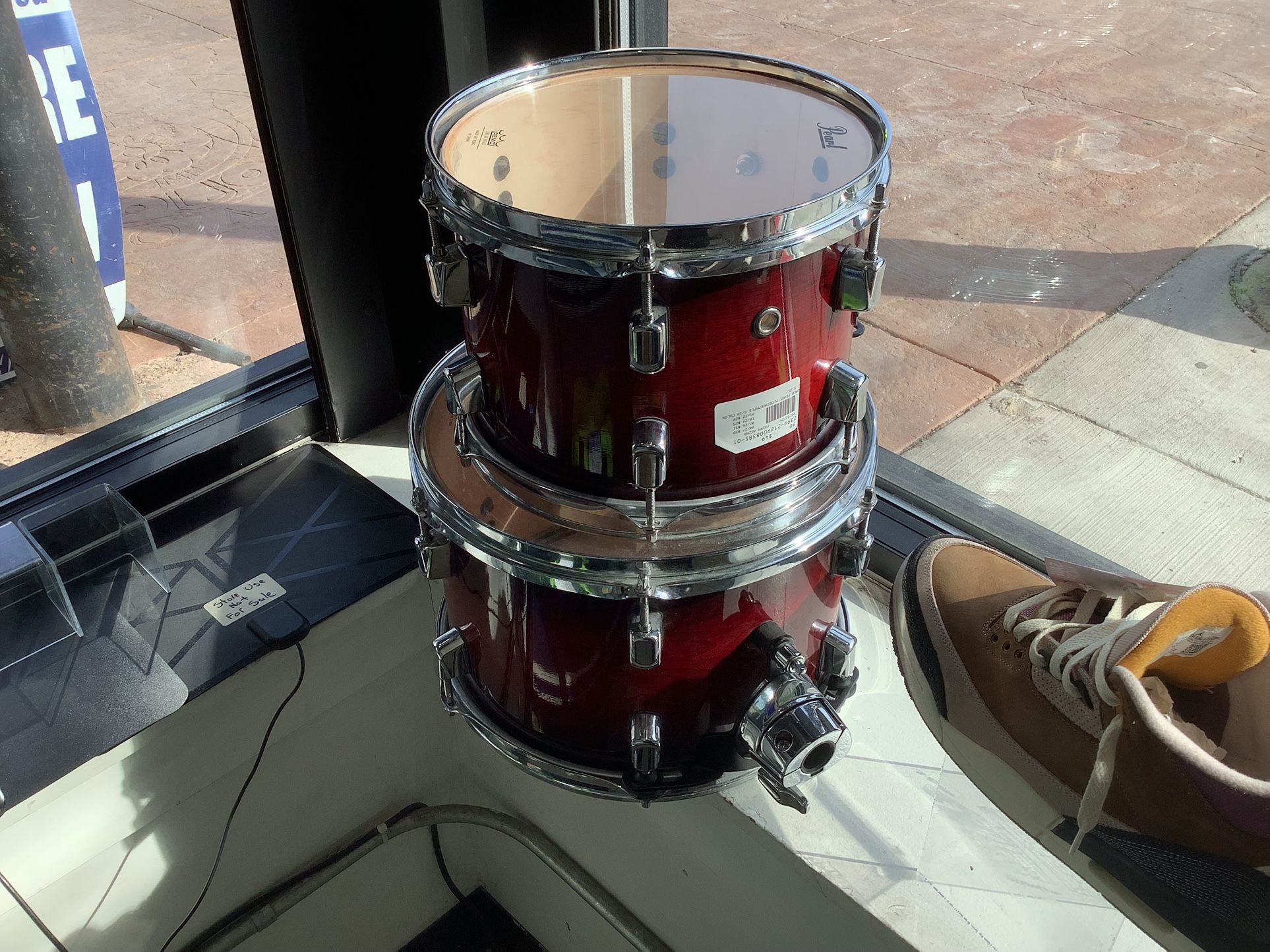 Pearl Decade Maple Drum Bundle (Size 10+12)