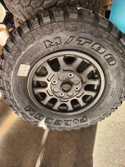 Tires/wheels