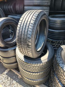 235/55/18 MICHELIN