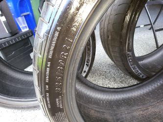 DUNLOP - SP SPORT MAXX GT - RUN FLAT TIRES STAGGERED (2) - Front 285/35/21 (2)- Rear 325/30/21