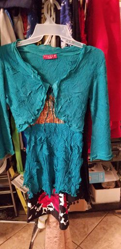 Cute fringe turquoise top