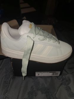 Adidas Grand Court Alpha 00's (Womens Sz 7)
