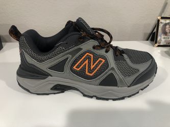 New balance men’s size 8