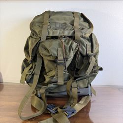 US Army Field Pack Combat Nylon LC-1 Medium Alice Backpack with Frame & Strap