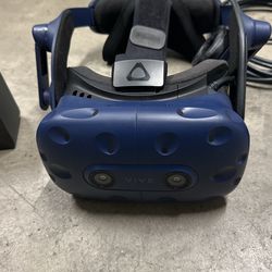 HTC VIVE Pro Secure VR Headset Kit
