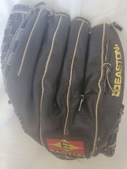 EASTON BLACK 12.5 LEFT HANDED GLOVE IN GREAT CONDITION