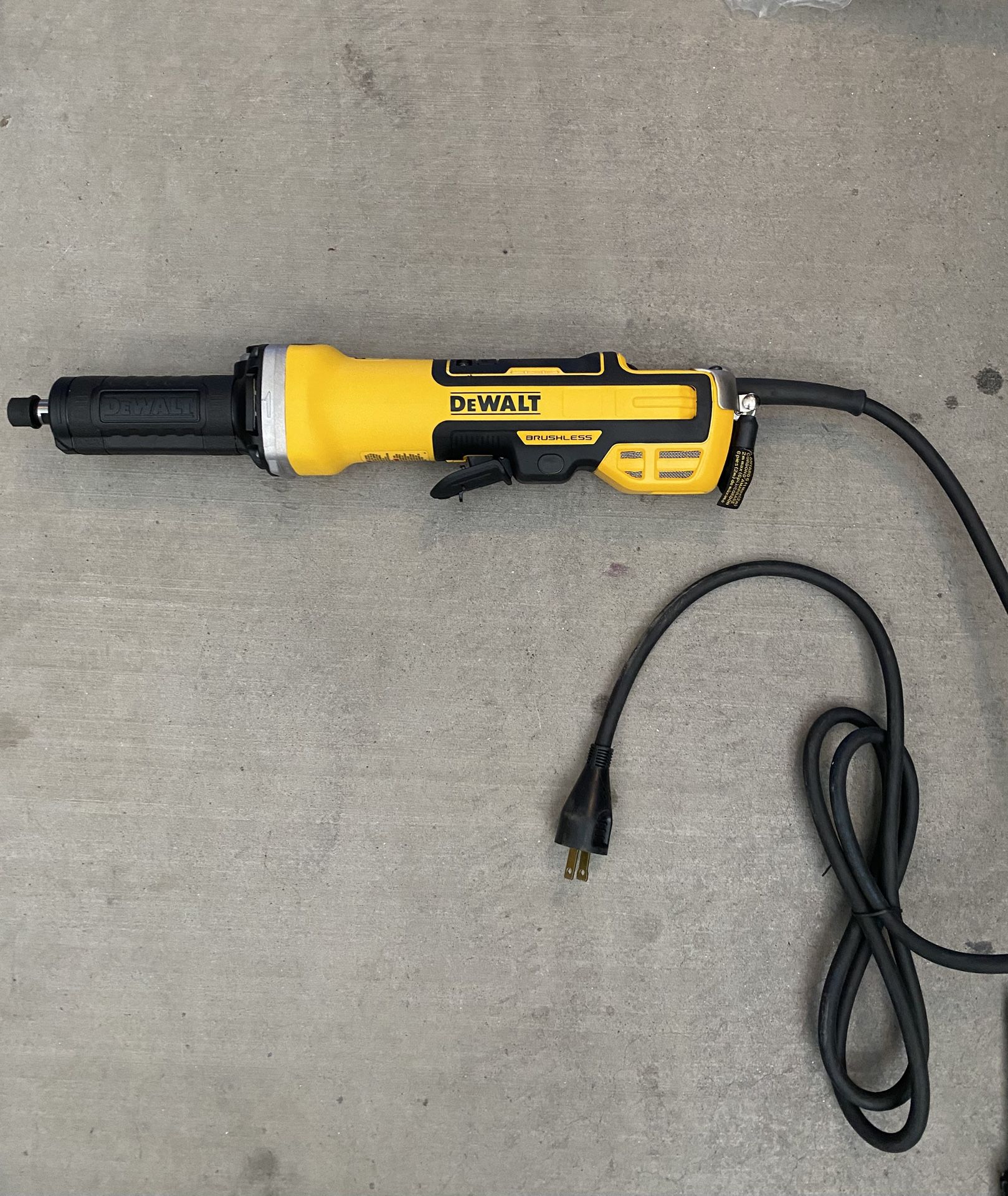 Dewalt 13 Amp Corded 2"" Variable Speed Brushless Die Grinder with Paddle Switch – DWE4997NVS
