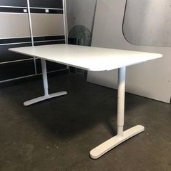 IKEA Bekant Desk