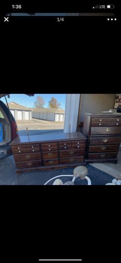 Dressers with mirror