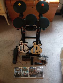 Nintendo Wii Rock Band Set Guitars Drums Microphone Games Console