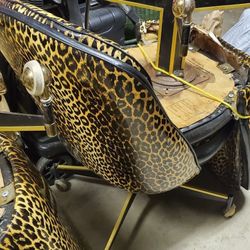 Set o 4 Douglass original leopard print swivel rollers