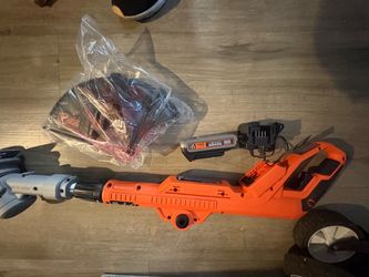 Black and Decker 20V String Trimmer Kit