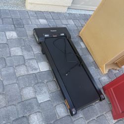 Walk Horse Treadmill With Automatic Incline 