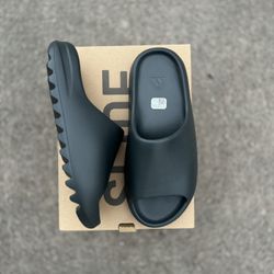 Adidas Yeezy Slide Dark Onyx