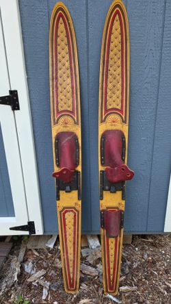 Vintage Lake Region Dekko Wood Water Skis Waterskis