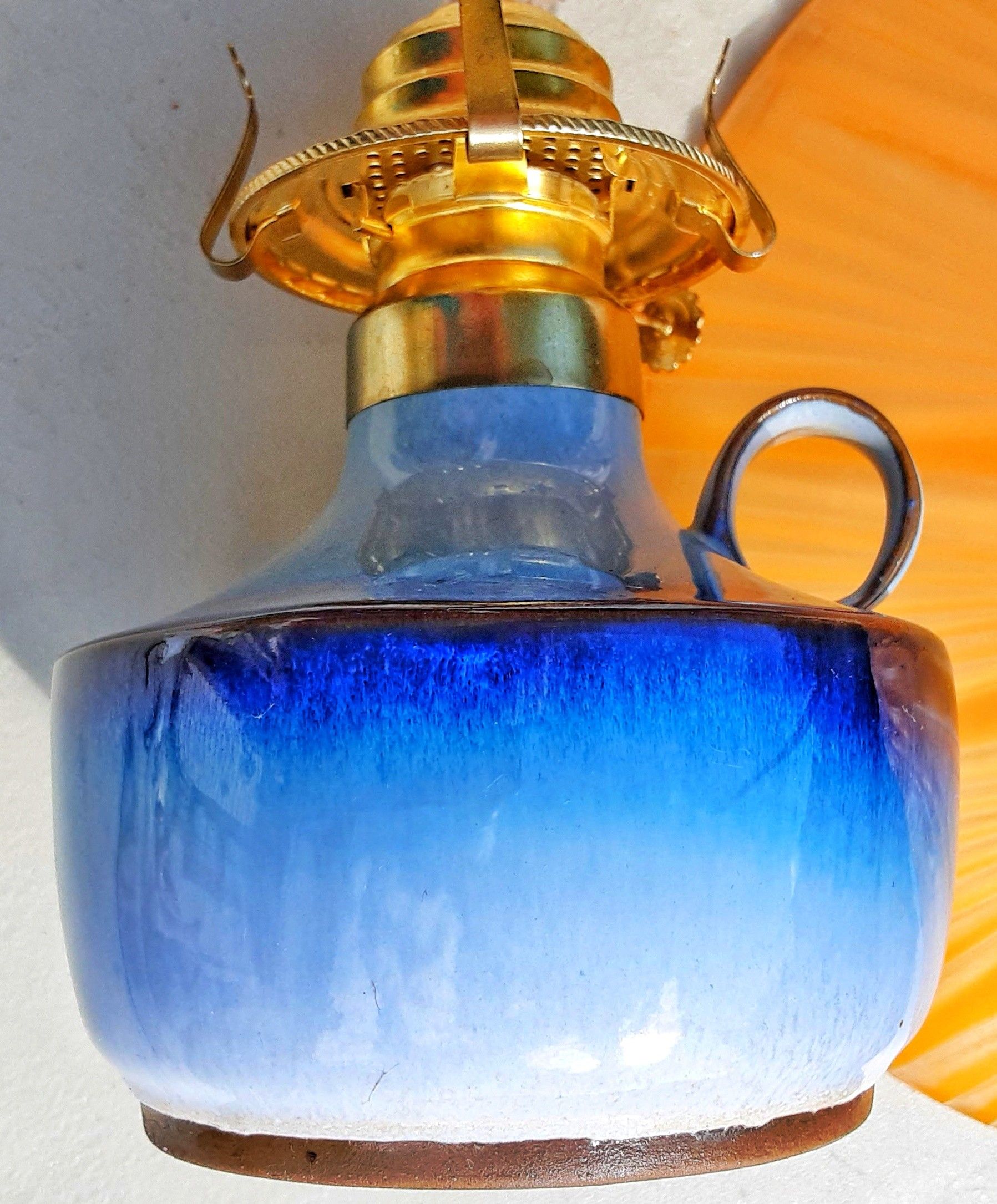 Peter pots Potts hand made art pottery oil or kerosene lamp no damage.