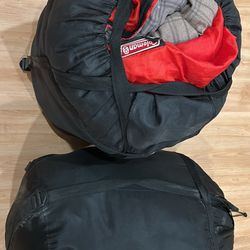 Set Of 2 Coleman adult sleeping bags, flannel line good condition
