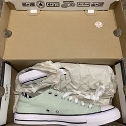 Converse Tennis Shoe-women Size 11 new