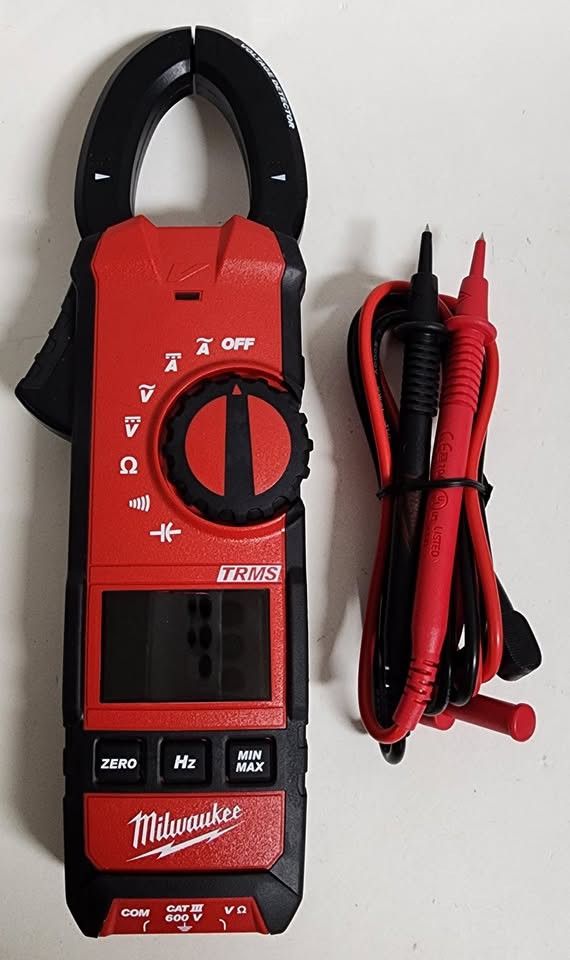 Milwaukee 600 Amp AC/DC Digital Clamp