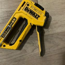 Manual Nail Gun Dewalt