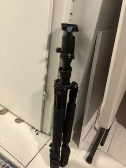 Sirui Professional tripod 