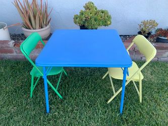 Toddler Card Table & Folding Chairs
