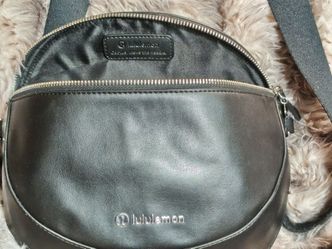 LuLulemon  bag