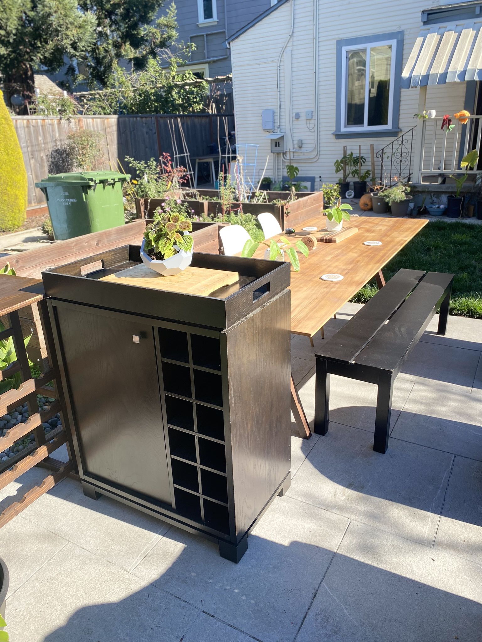 Sleek Modern Wine Bar Cabinet