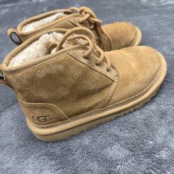 Tan UGG Youth 4 boots with a boho touch #bohostyle #tanboots