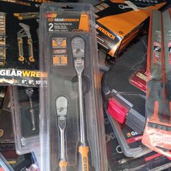 Gearwrench 1/4 ,3/8 Inch Flex Ratchet Set. . New In Pack. . Sku # 81204T. . . 90T. . Lifetime Warranty