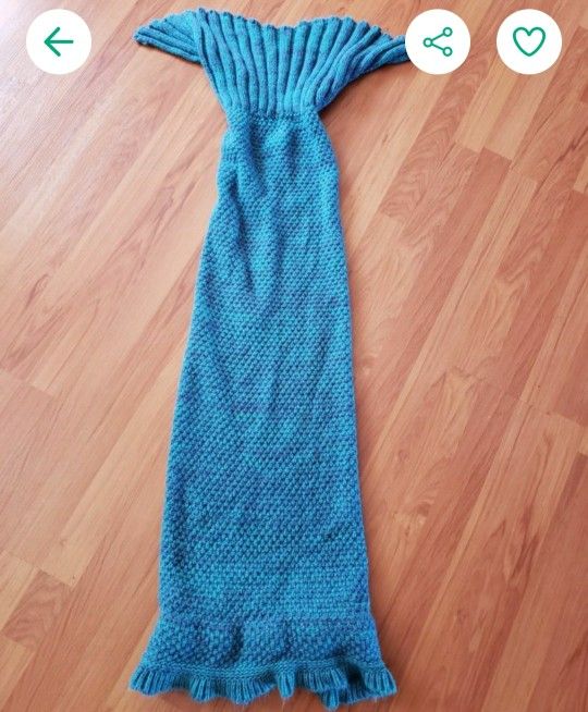 Kid's Mermaid Tail Blanket