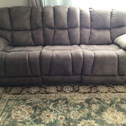 Southern Motion Wild Card reclining sofa