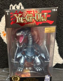 Yu-Gi-Oh! Blue-Eyes White Dragon Limited Edition Figure