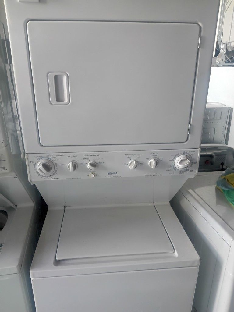 Kenmore Stackable Washer And Gas Dryer Fully Functional